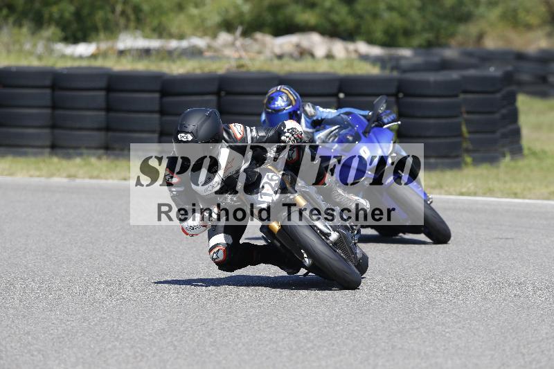 Archiv-2025/48 25.08.2025 Cornu Master School ADR/rot-rouge/126